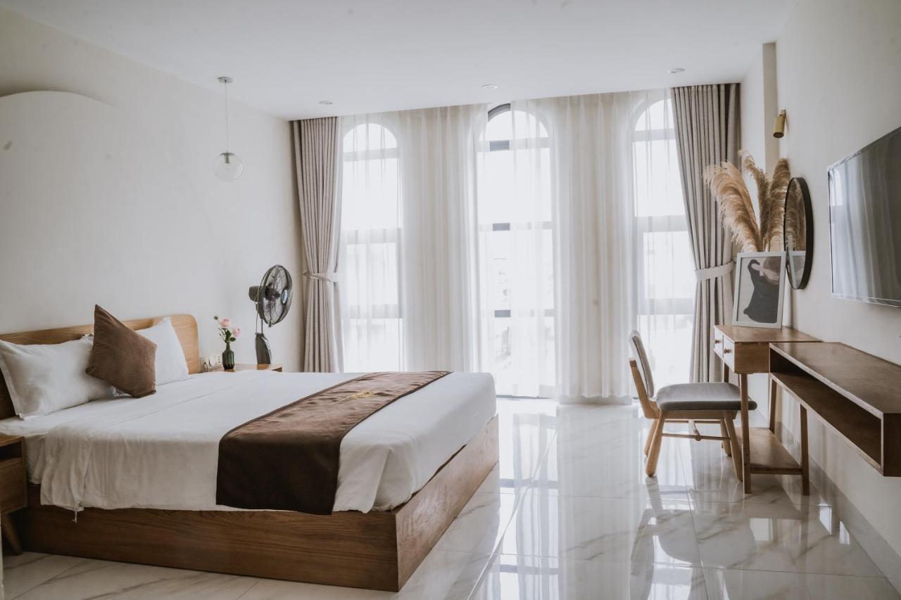 Maple Suite Hotel&Apartment Da Nang Buitenkant foto