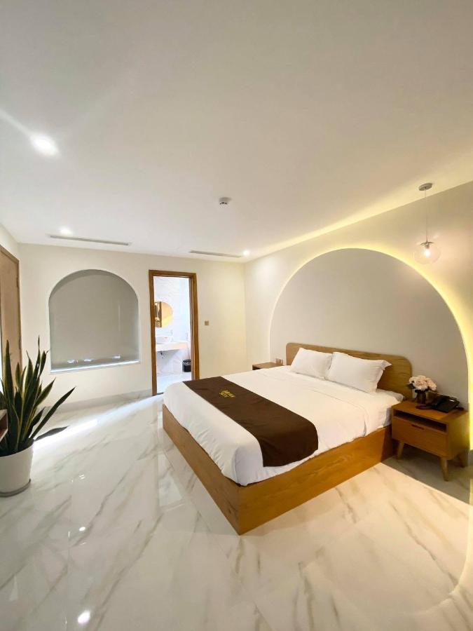 Maple Suite Hotel&Apartment Da Nang Buitenkant foto