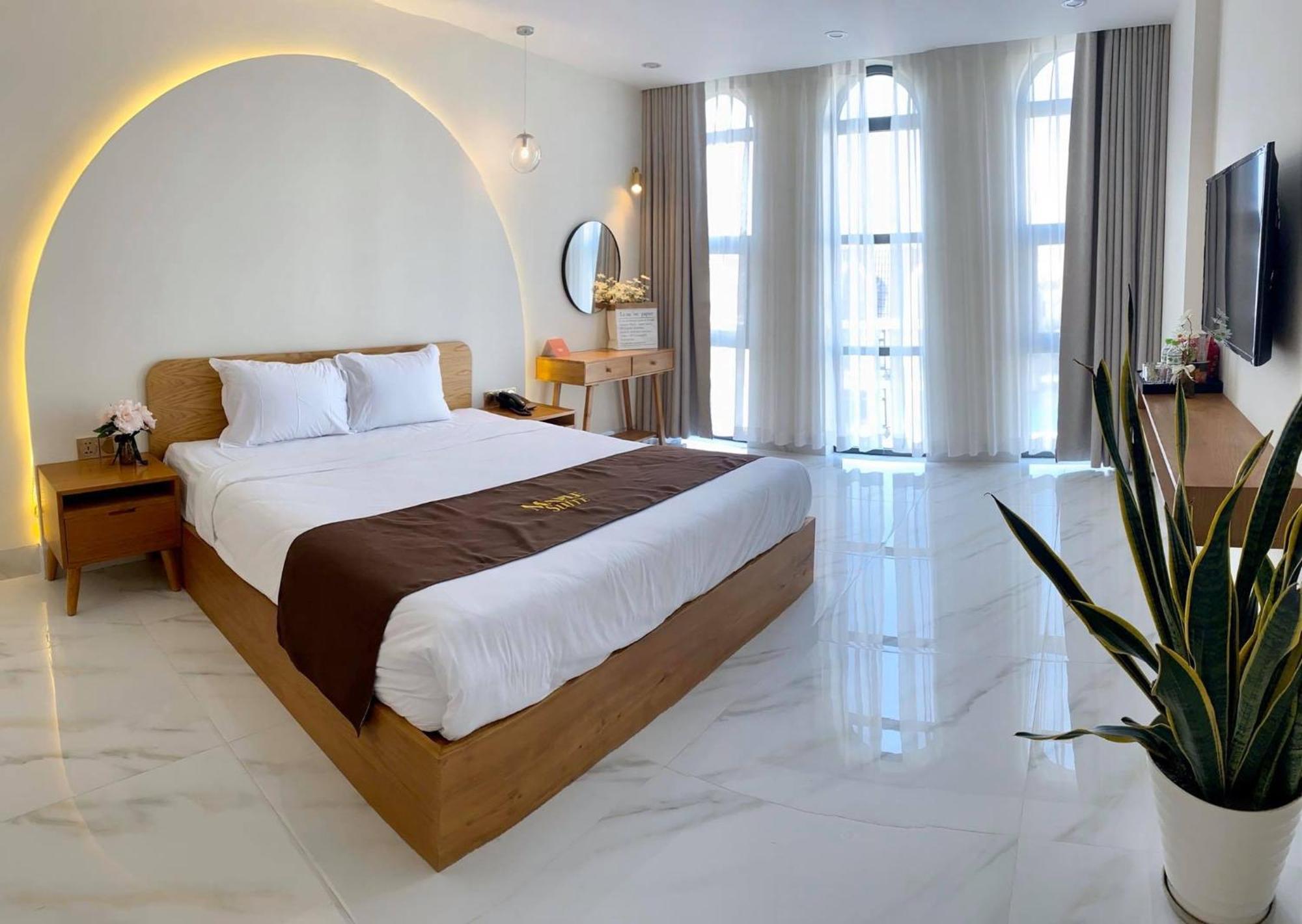 Maple Suite Hotel&Apartment Da Nang Buitenkant foto